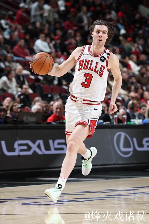 关键!吉迪突然变向甩开对手上篮再中,还剩39秒公牛领先5分 关键!吉迪突然变向甩开对手上篮再中,还剩39秒公牛领先5分